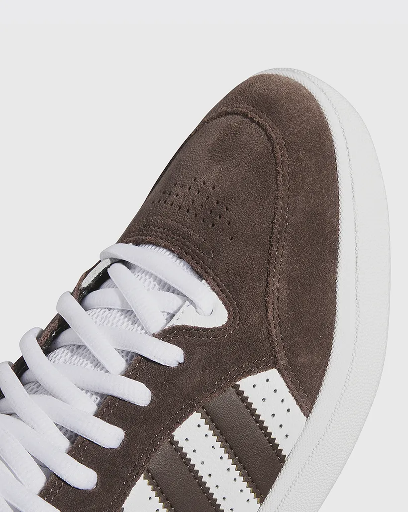 Adidas Tyshawn Low Shoe - IE3126