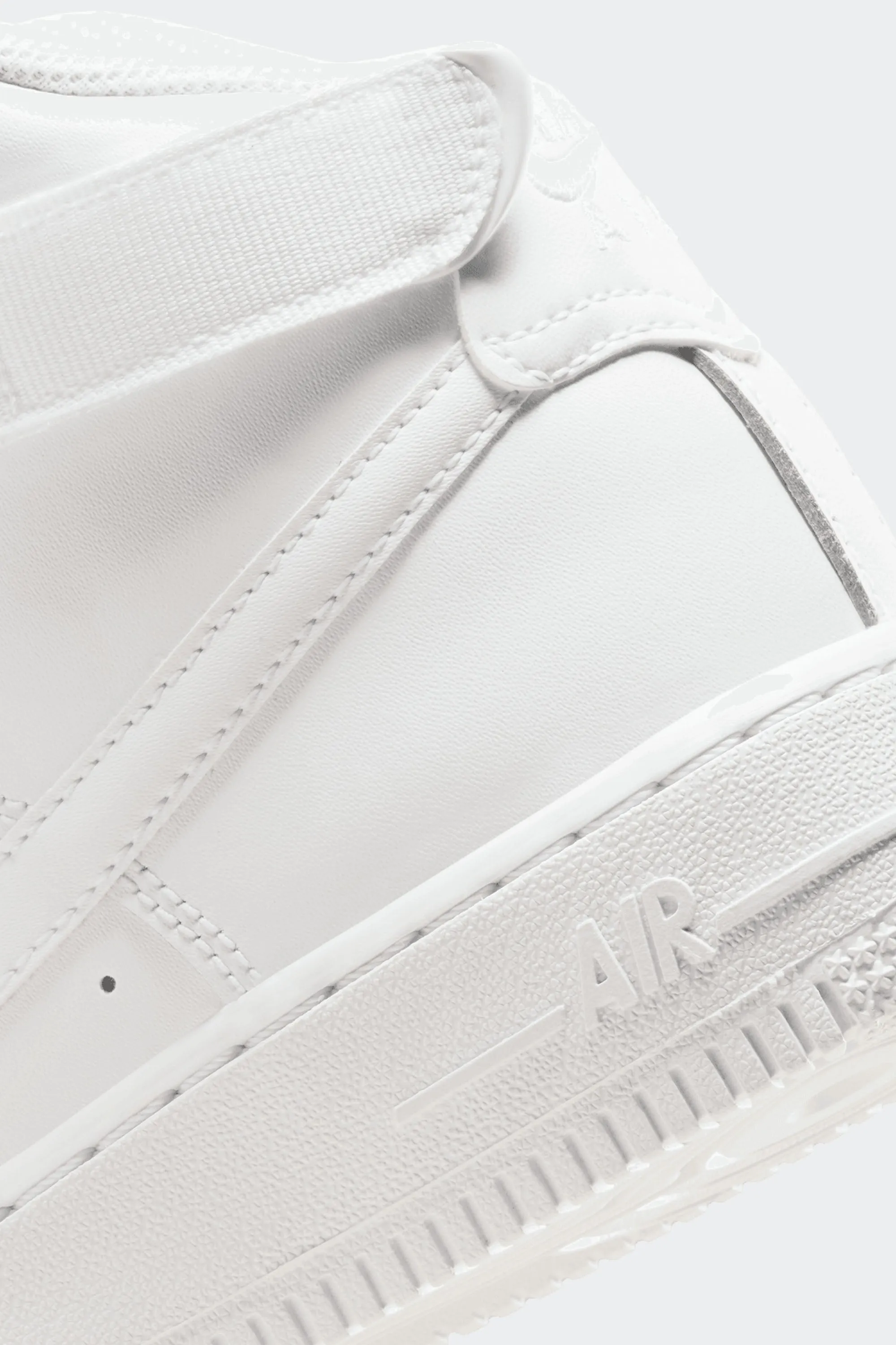 AIR FORCE 1 HIGH LE GS