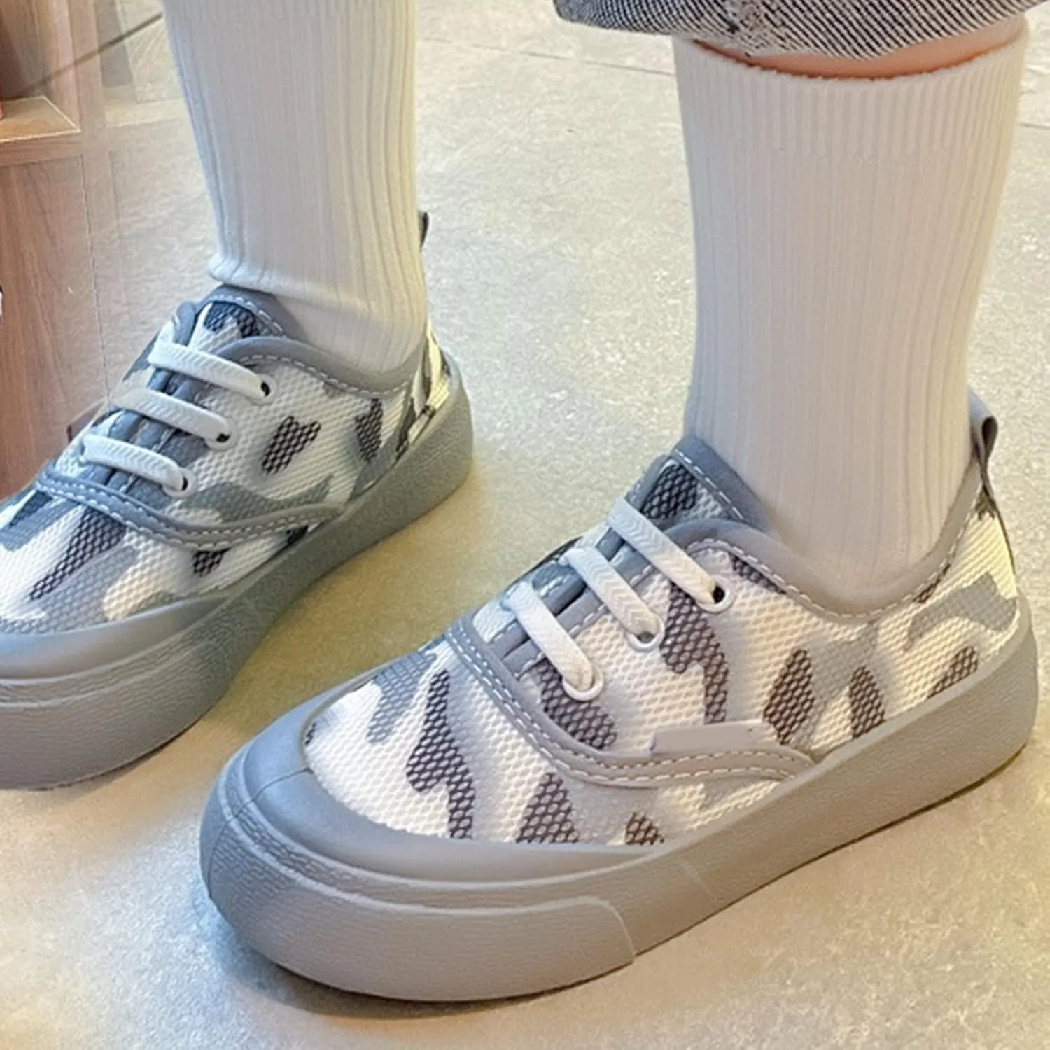 Toddler Cute Shoes Little Child Girls' Casual Shoes Children's Board Shoes Canvas Shoes Girls' Flat Bottom Sneakers
